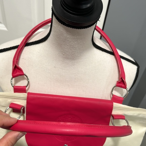 Vince Camuto Tote bag with a Zipper - Picture 7 of 8